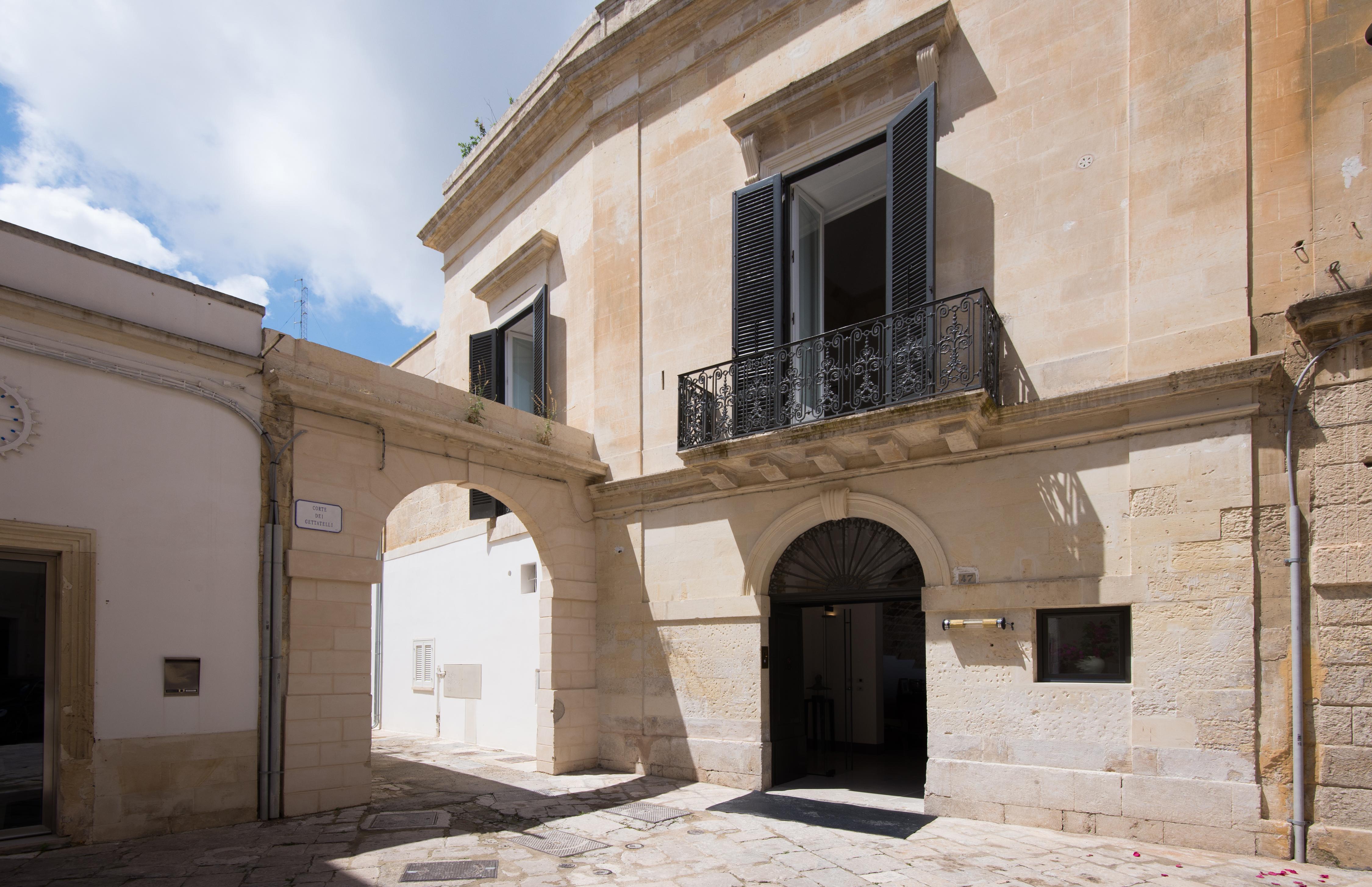 Palazzo De Noha - Boutique Hotel Lecce Luaran gambar